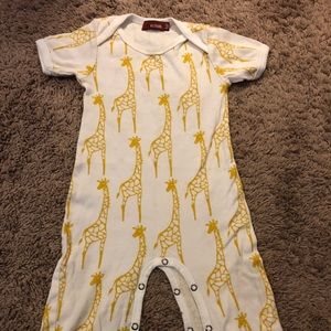 Milkbarn giraffe onesie